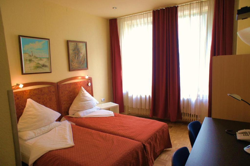City Hotel Mannheim Ruang foto