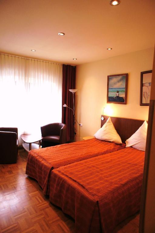 City Hotel Mannheim Ruang foto